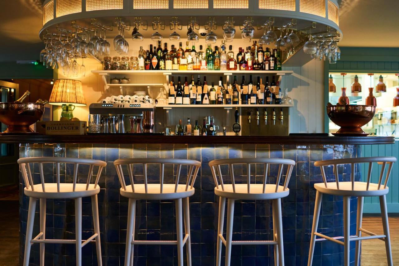 فندق ميتري كنغستون أبون تامْسْ المظهر الخارجي الصورة The bar at the River Café
