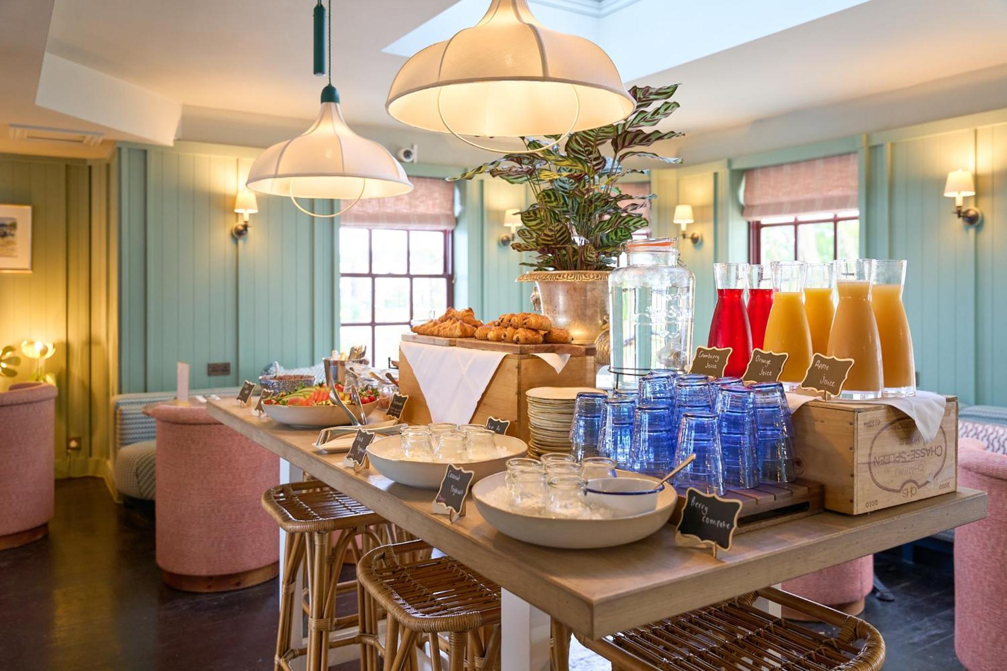 فندق ميتري كنغستون أبون تامْسْ المظهر الخارجي الصورة The restaurant at The Ivy Temple Row