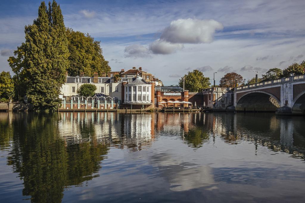 فندق ميتري كنغستون أبون تامْسْ المظهر الخارجي الصورة The River Wey at Farnham